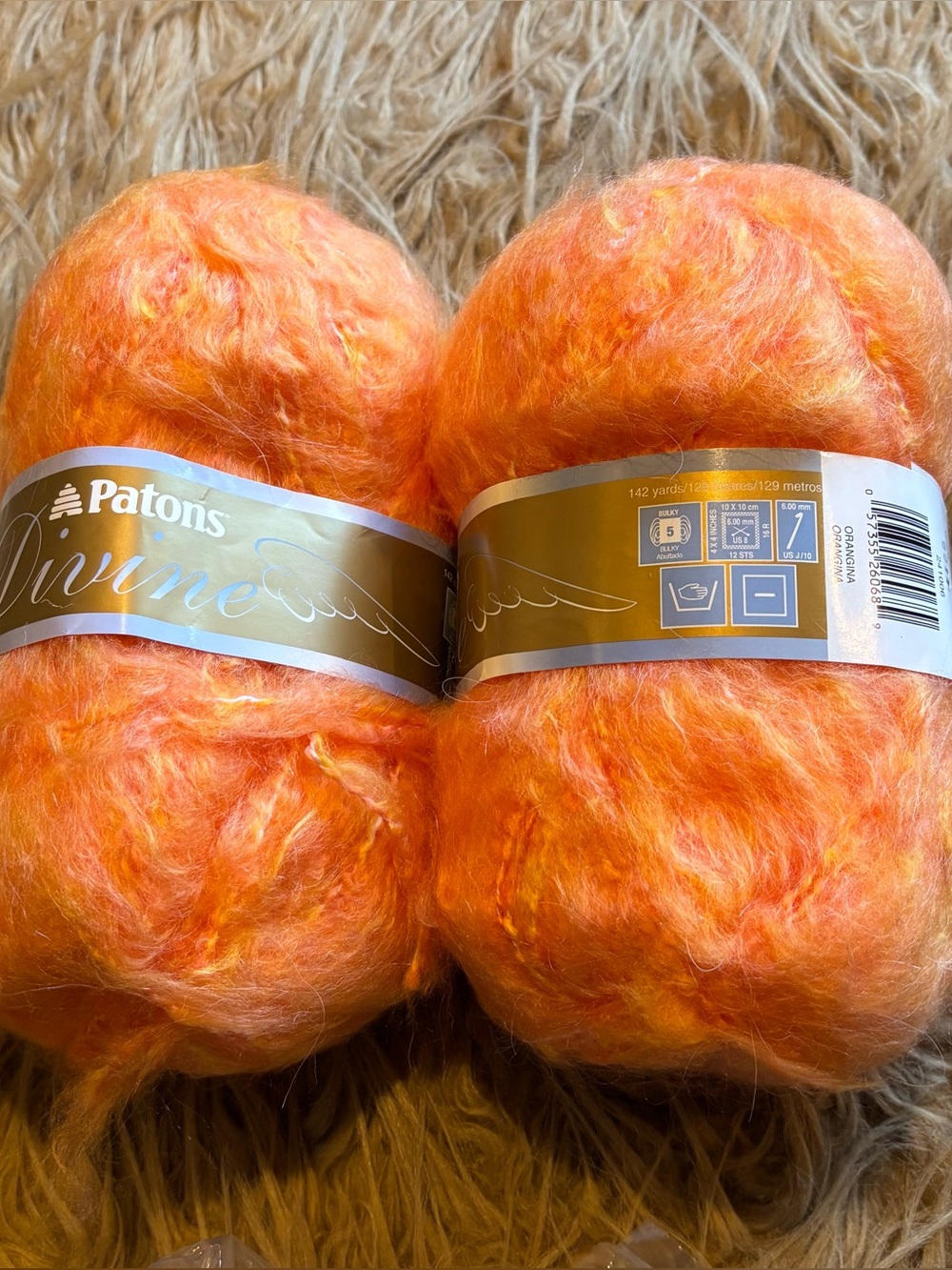 Divine Patons Mohair Blend Orangina Orange Yarn 5 Bulky Rare Find New